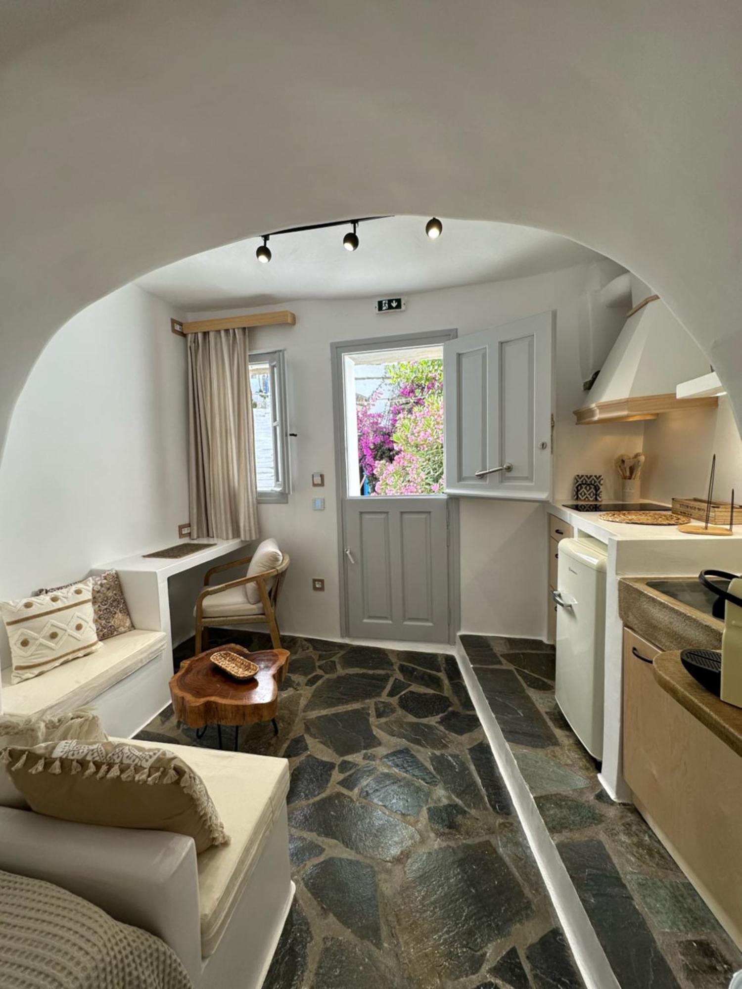 Mikri Kamara Suite Tripótamos 外观 照片